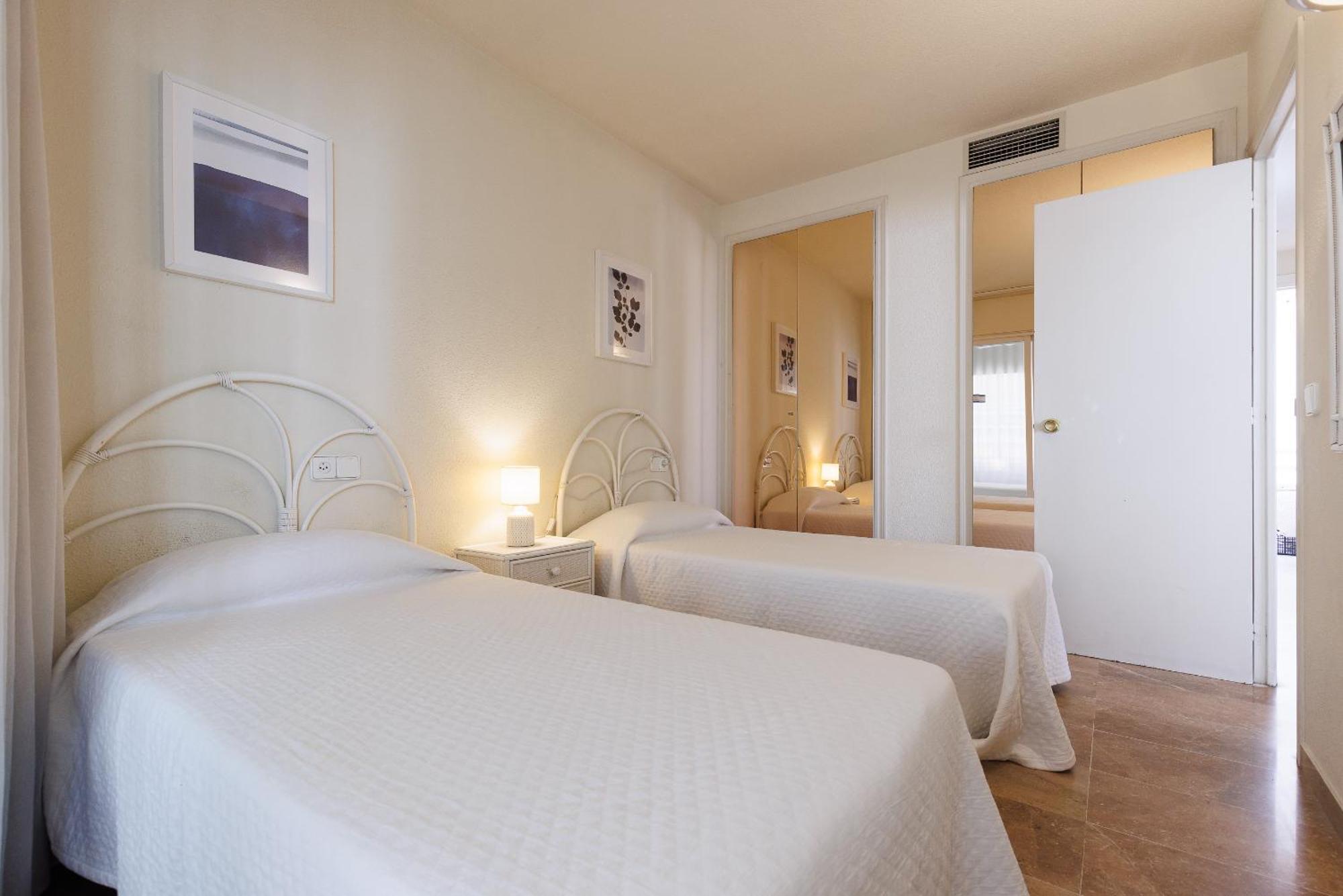 Uhc Center Apartments Salou Zewnętrze zdjęcie